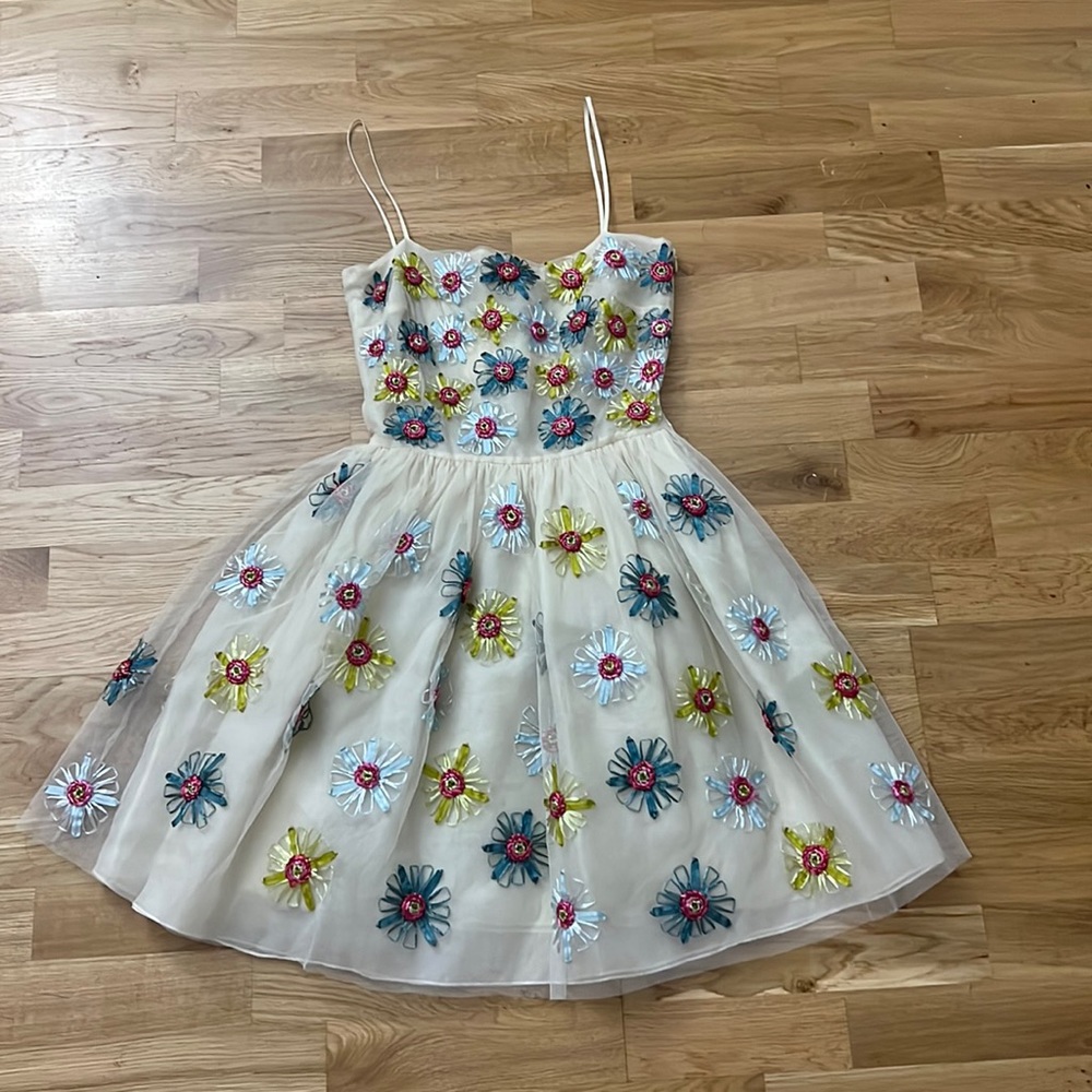NWT red valentino tulle off white floral embroidered dress - Picture 3 of 13